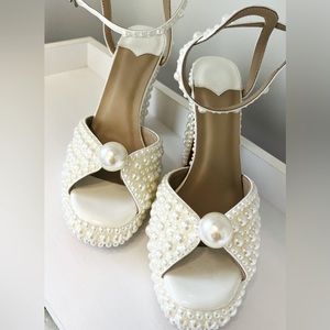 Jimmy Choo Sacaria Pearl Platform dupes.